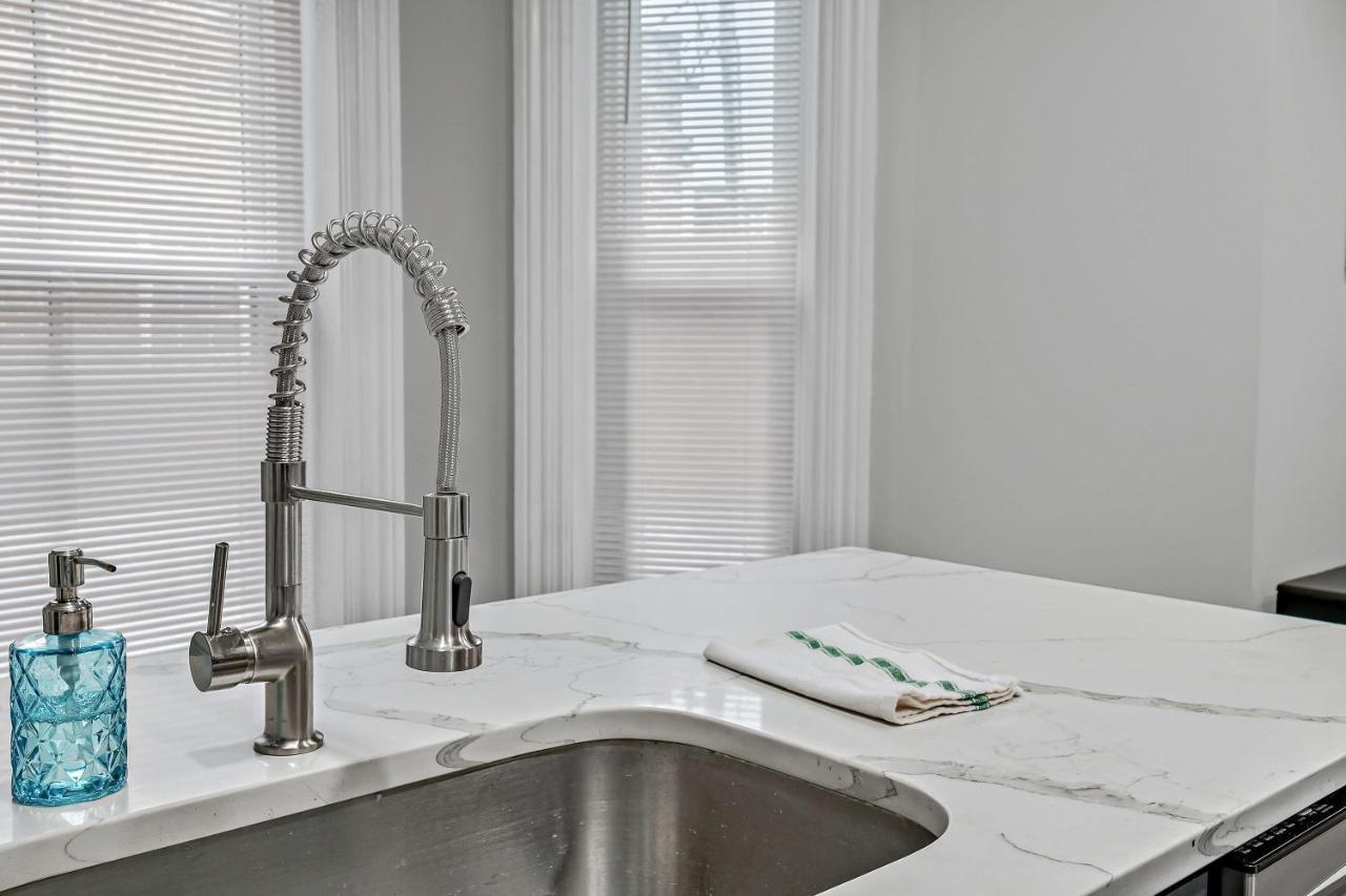 Fashionable 2Br In Downtown Location W Work Area Apartment Harrisburg Exterior foto